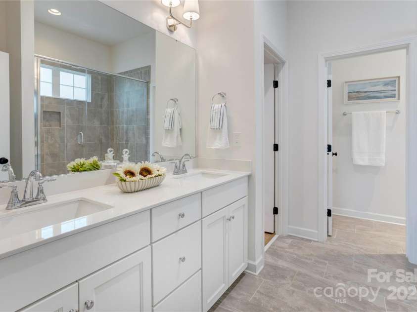 471 Lucky Drive, Concord, NC 28027.  MLS# CAR4281393, YatesRealty ID 27548. 