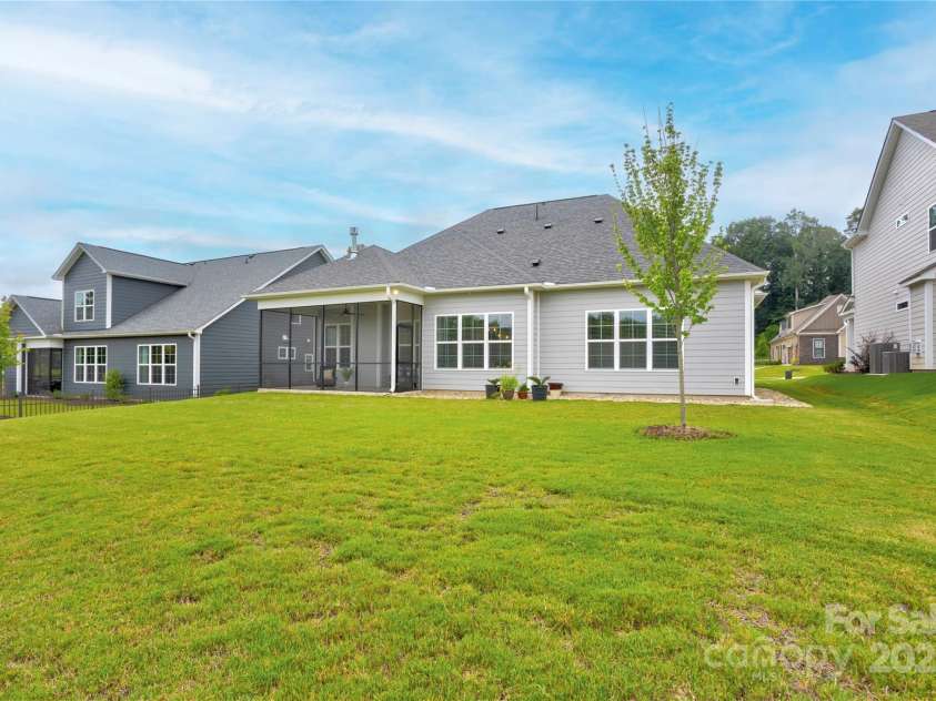 471 Lucky Drive, Concord, NC 28027.  MLS# CAR4281393, YatesRealty ID 27548. 