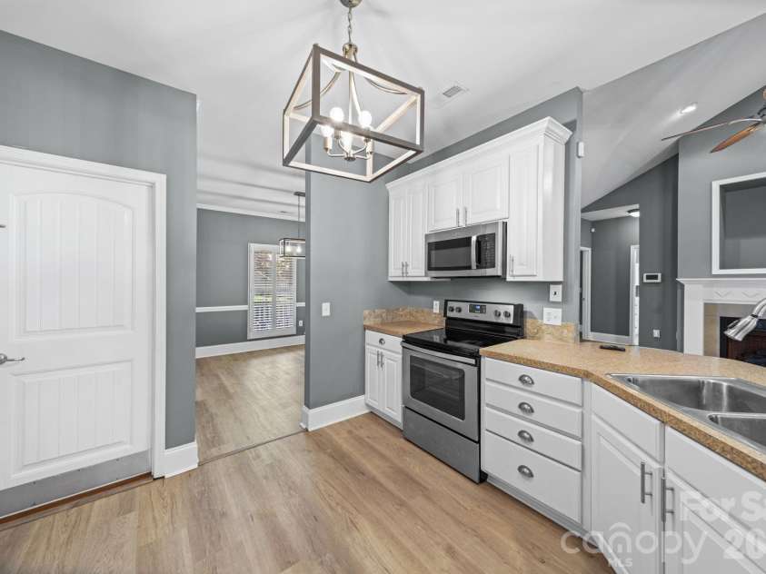 2340 Keswick Lane, Rock Hill, SC 29732.  MLS# CAR4389055, YatesRealty ID 27549. 