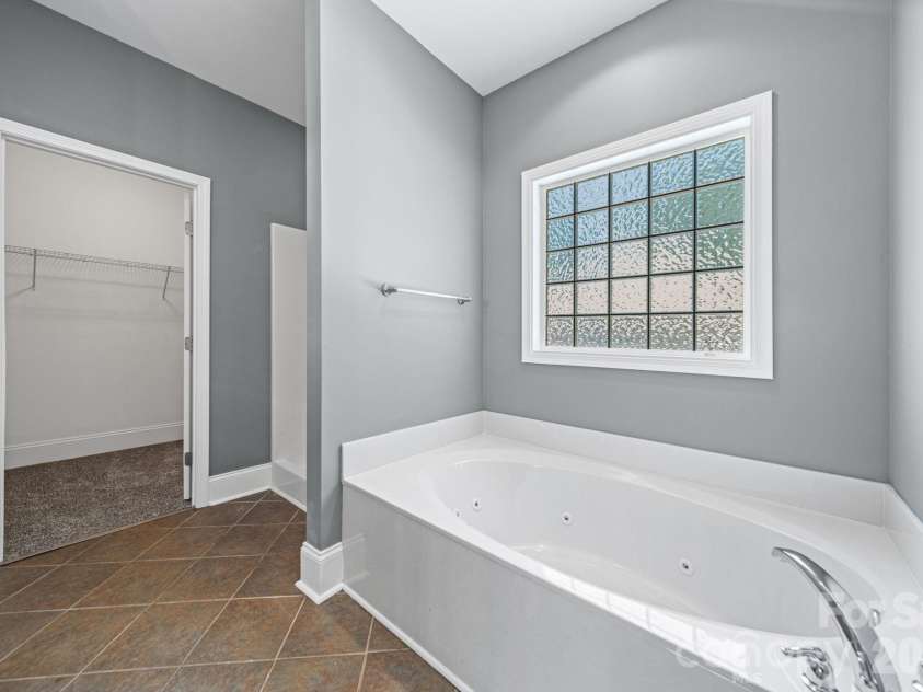 2340 Keswick Lane, Rock Hill, SC 29732.  MLS# CAR4389055, YatesRealty ID 27549. 