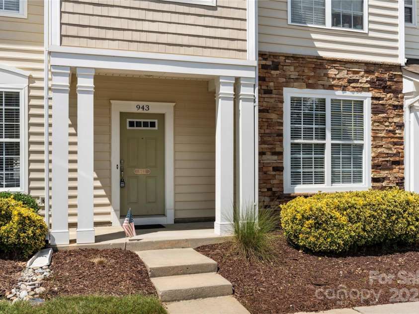 943 Copperstone Lane, Fort Mill, SC 29708.  MLS# CAR4276906, YatesRealty ID 27549. 