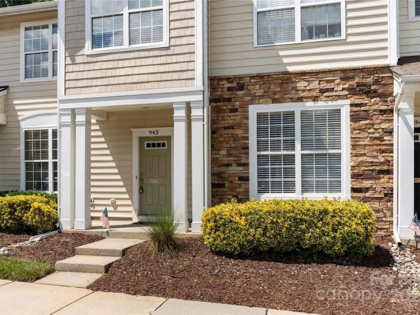 943 Copperstone Lane, Fort Mill, SC 29708.  MLS# CAR4276906, YatesRealty ID 27549. 