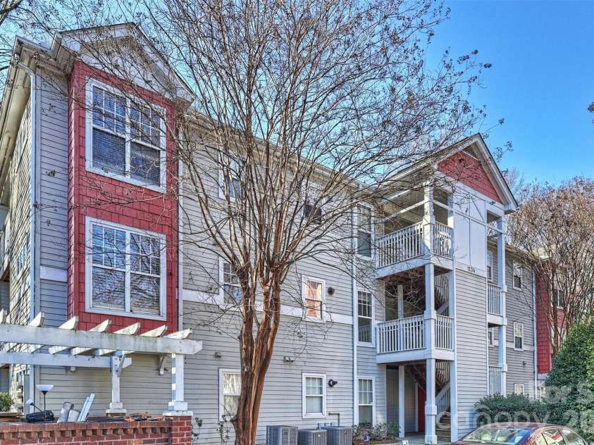 1144 1st Street, Charlotte, NC 28202.  MLS# CAR4336221, YatesRealty ID 2755. 