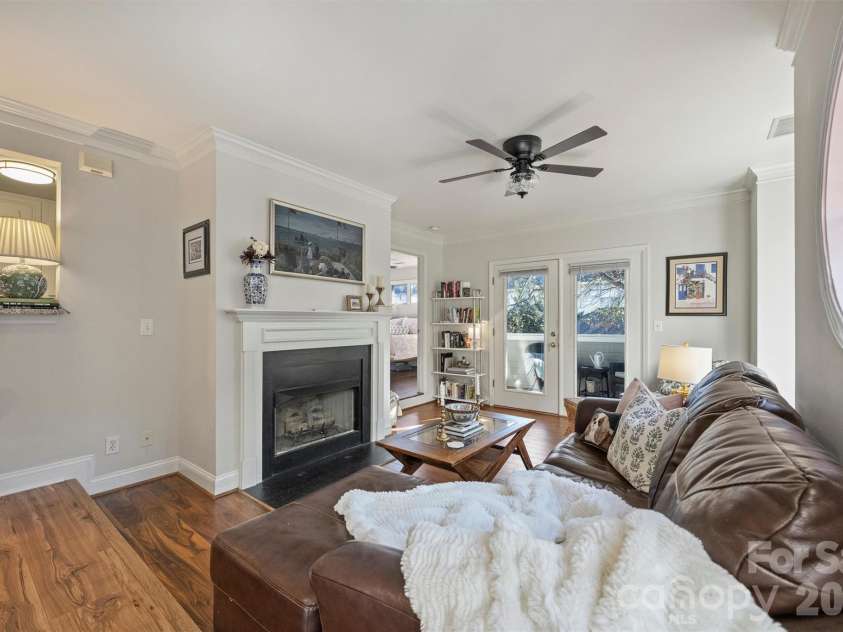 1144 1st Street, Charlotte, NC 28202.  MLS# CAR4336221, YatesRealty ID 2755. 