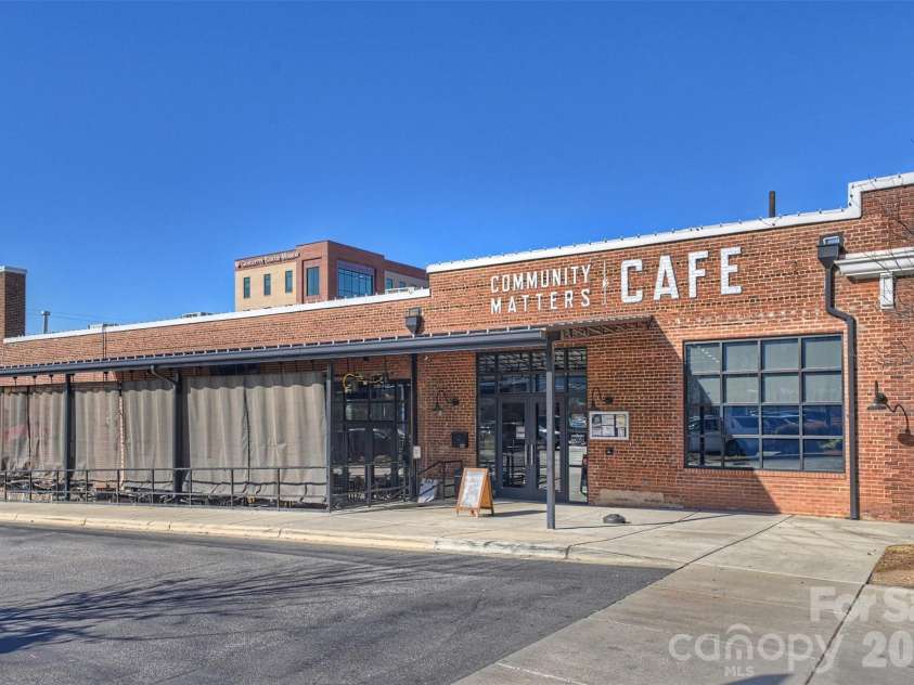 1144 1st Street, Charlotte, NC 28202.  MLS# CAR4336221, YatesRealty ID 2755. Coffee Shop at End of Street