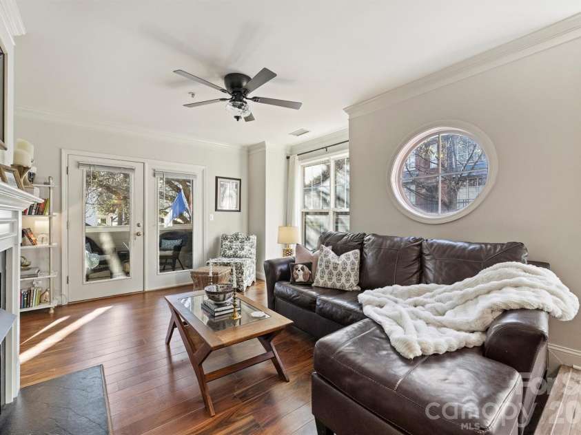 1144 1st Street, Charlotte, NC 28202.  MLS# CAR4336221, YatesRealty ID 2755. Gorgeous Living Room with tons of windows and new hardwood floors