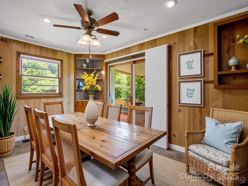 40 Country View Lane, Hendersonville, NC 28792.  MLS# CAR4283391, YatesRealty ID 2755. Virtually Staged Dining Area