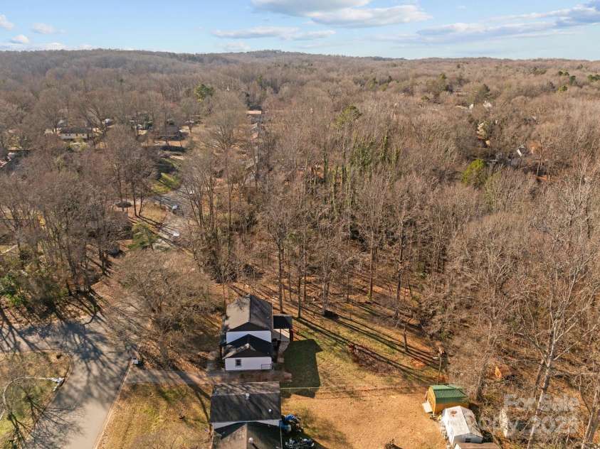 5400 Larewood Drive, Charlotte, NC 28215.  MLS# CAR4210135, YatesRealty ID 2755. 