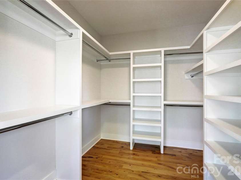 4325. Raney Way, Charlotte, NC 28205.  MLS# CAR4352215, YatesRealty ID 27550. 