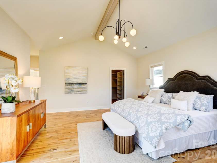4325. Raney Way, Charlotte, NC 28205.  MLS# CAR4352215, YatesRealty ID 27550. 