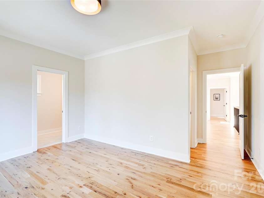 4325. Raney Way, Charlotte, NC 28205.  MLS# CAR4352215, YatesRealty ID 27550. 
