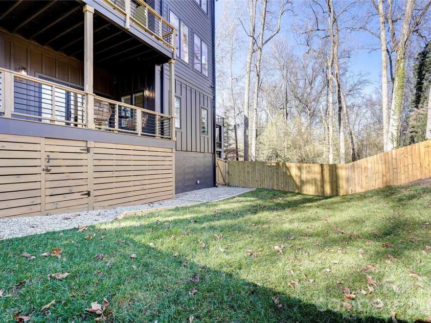 4325. Raney Way, Charlotte, NC 28205.  MLS# CAR4352215, YatesRealty ID 27550. 