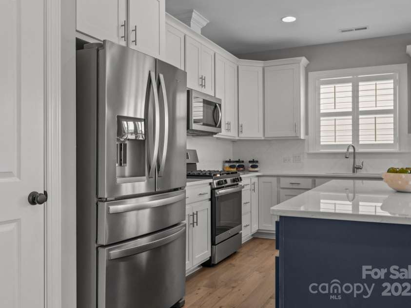 6531 Wildbrook Drive, Charlotte, NC 28269.  MLS# CAR4262621, YatesRealty ID 27550. 