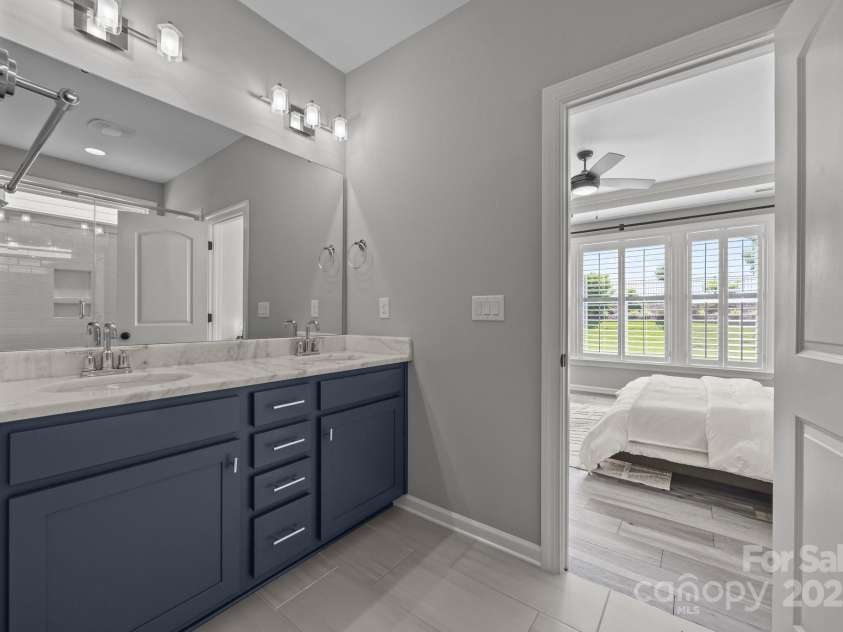 6531 Wildbrook Drive, Charlotte, NC 28269.  MLS# CAR4262621, YatesRealty ID 27550. 