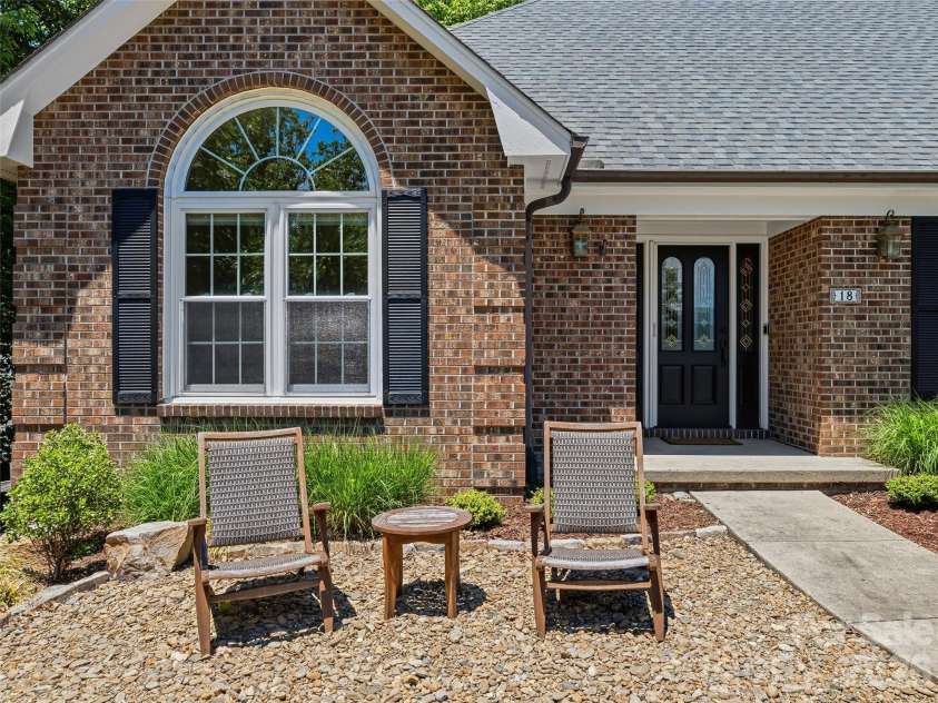 18 High Bluff Drive, Weaverville, NC 28787.  MLS# CAR4384684, YatesRealty ID 27552. 
