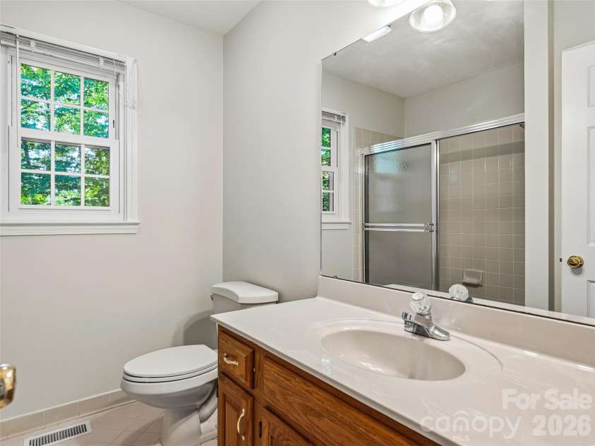 18 High Bluff Drive, Weaverville, NC 28787.  MLS# CAR4384684, YatesRealty ID 27552. 