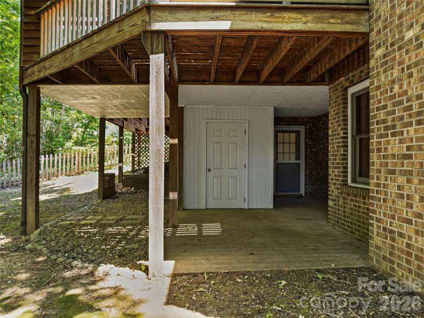 18 High Bluff Drive, Weaverville, NC 28787.  MLS# CAR4384684, YatesRealty ID 27552. 