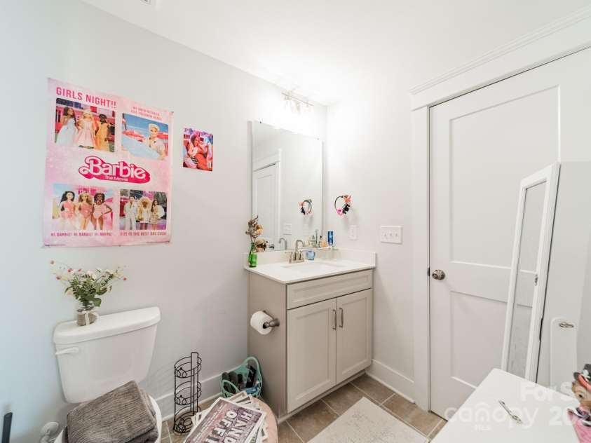 849 Yucatan Drive, Waxhaw, NC 28173.  MLS# CAR4281453, YatesRealty ID 27553. Bathroom 4