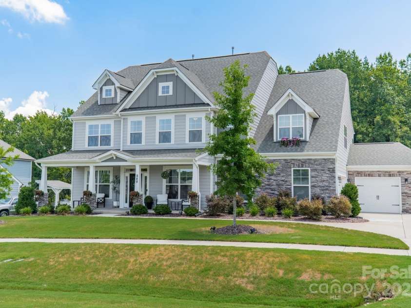 849 Yucatan Drive, Waxhaw, NC 28173.  MLS# CAR4281453, YatesRealty ID 27553. Front Exterior