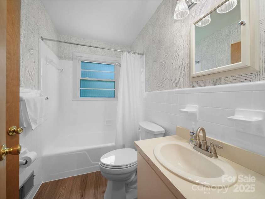 312 Garrison Drive, Albemarle, NC 28001.  MLS# CAR4278384, YatesRealty ID 27554. 