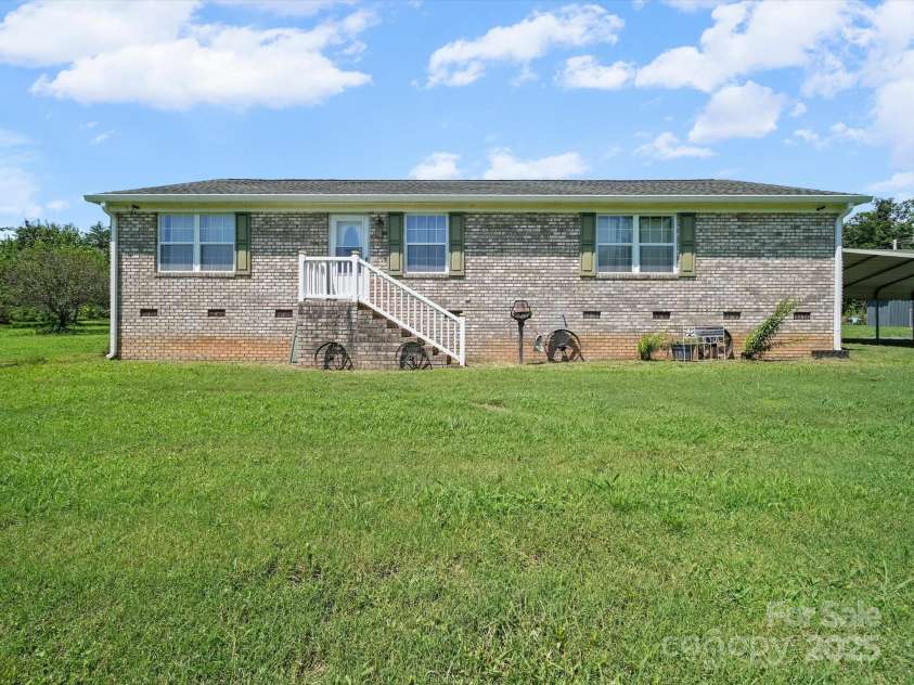 26673 Burleson Road, Albemarle, NC 28001.  MLS# CAR4278185, YatesRealty ID 27555. 