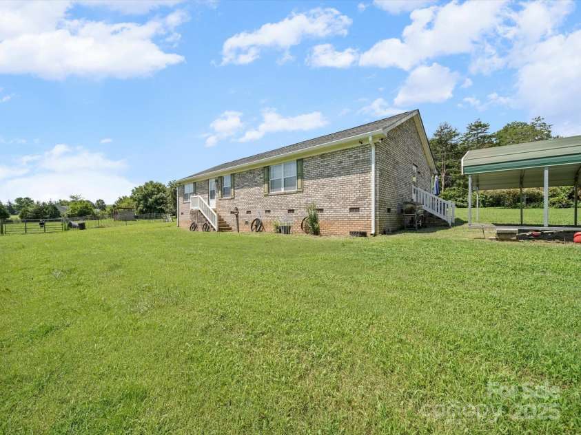 26673 Burleson Road, Albemarle, NC 28001.  MLS# CAR4278185, YatesRealty ID 27555. 