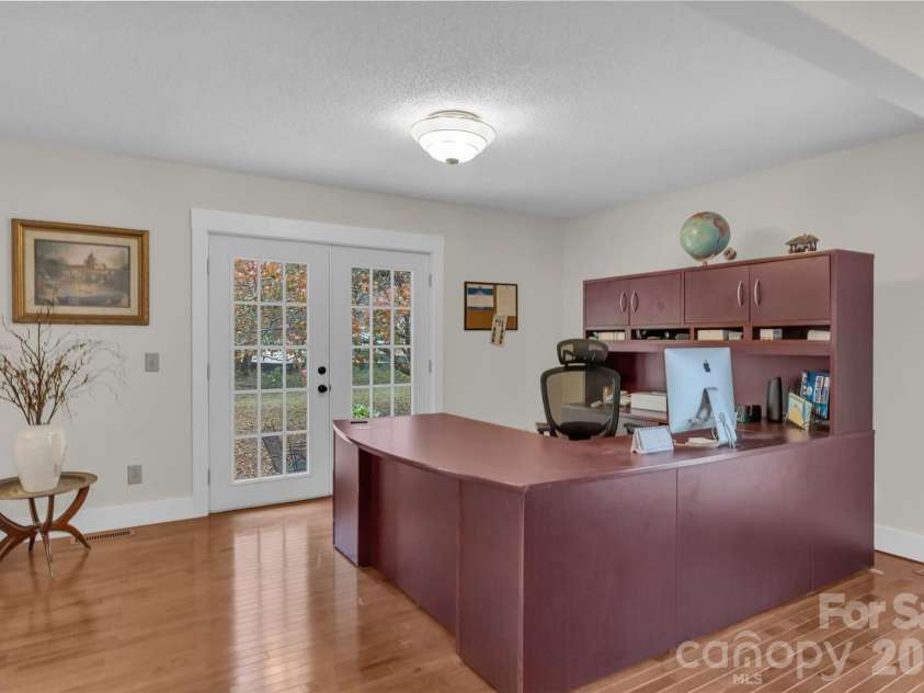 1021 Parkwood Drive, Leland, NC 28451.  MLS# CAR4388129, YatesRealty ID 27556. 