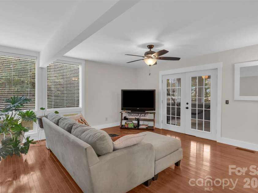 1021 Parkwood Drive, Leland, NC 28451.  MLS# CAR4388129, YatesRealty ID 27556. 