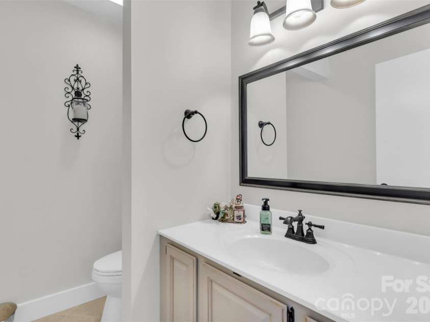 1021 Parkwood Drive, Leland, NC 28451.  MLS# CAR4388129, YatesRealty ID 27556. 