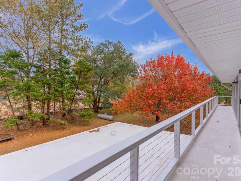 1021 Parkwood Drive, Leland, NC 28451.  MLS# CAR4388129, YatesRealty ID 27556. 
