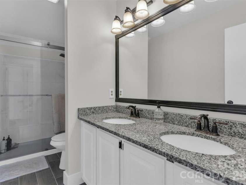1021 Parkwood Drive, Leland, NC 28451.  MLS# CAR4388129, YatesRealty ID 27556. 