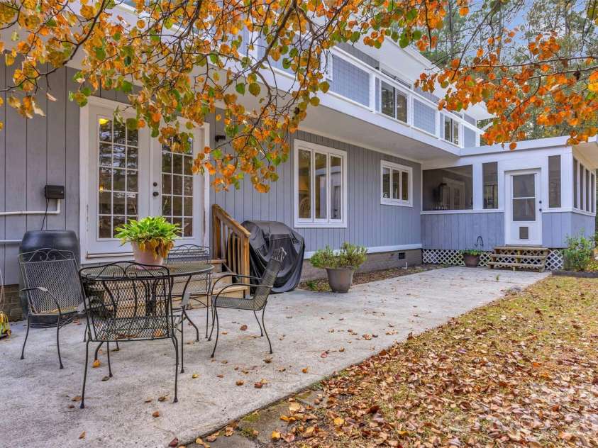 1021 Parkwood Drive, Leland, NC 28451.  MLS# CAR4388129, YatesRealty ID 27556. 