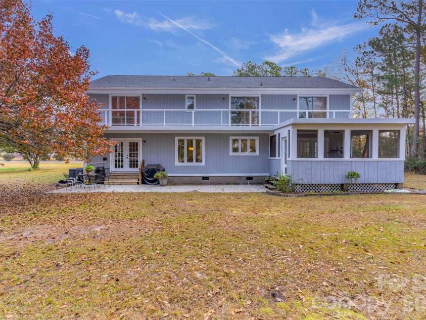 1021 Parkwood Drive, Leland, NC 28451.  MLS# CAR4388129, YatesRealty ID 27556. 