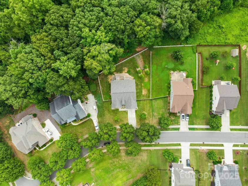 113 Glastonbury Drive, Mooresville, NC 28115.  MLS# CAR4280087, YatesRealty ID 27556. 