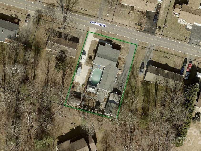 1416 23rd Avenue, Hickory, NC 28601.  MLS# CAR4283128, YatesRealty ID 27558. 