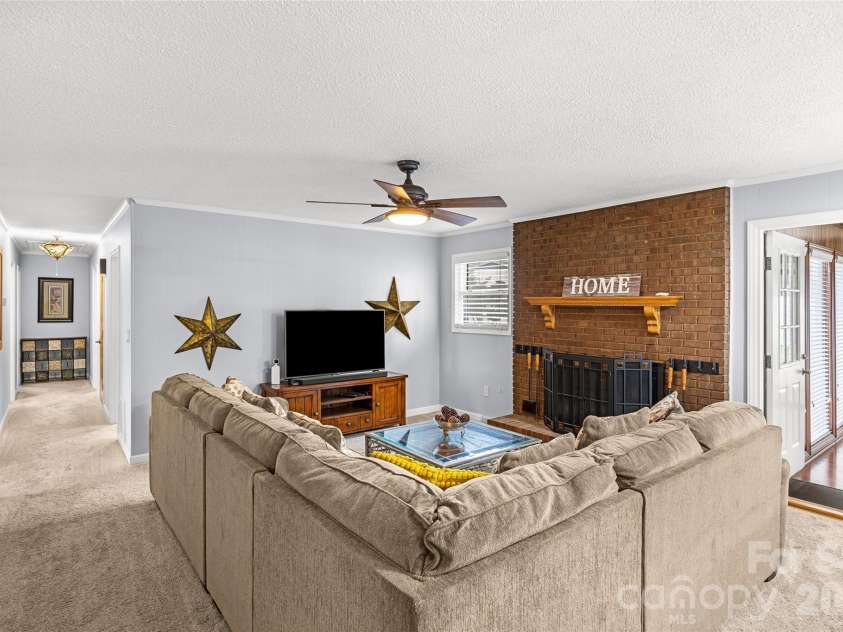 2430 Old Cedarwood Drive, Concord, NC 28027.  MLS# CAR4380916, YatesRealty ID 27558. 