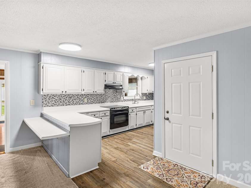 2430 Old Cedarwood Drive, Concord, NC 28027.  MLS# CAR4380916, YatesRealty ID 27558. 