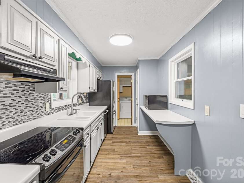 2430 Old Cedarwood Drive, Concord, NC 28027.  MLS# CAR4380916, YatesRealty ID 27558. 