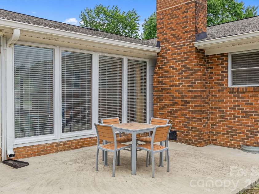 2430 Old Cedarwood Drive, Concord, NC 28027.  MLS# CAR4380916, YatesRealty ID 27558. 