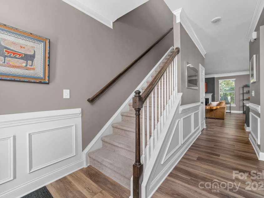 3615 Alamito Lane, Charlotte, NC 28214.  MLS# CAR4255888, YatesRealty ID 27559. 
