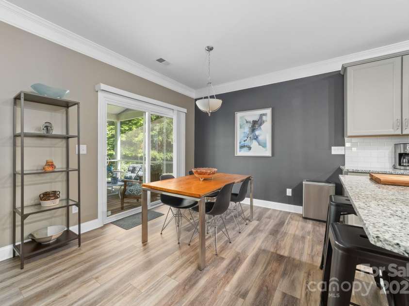 3615 Alamito Lane, Charlotte, NC 28214.  MLS# CAR4255888, YatesRealty ID 27559. 