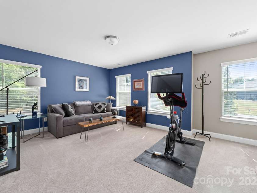 3615 Alamito Lane, Charlotte, NC 28214.  MLS# CAR4255888, YatesRealty ID 27559. 