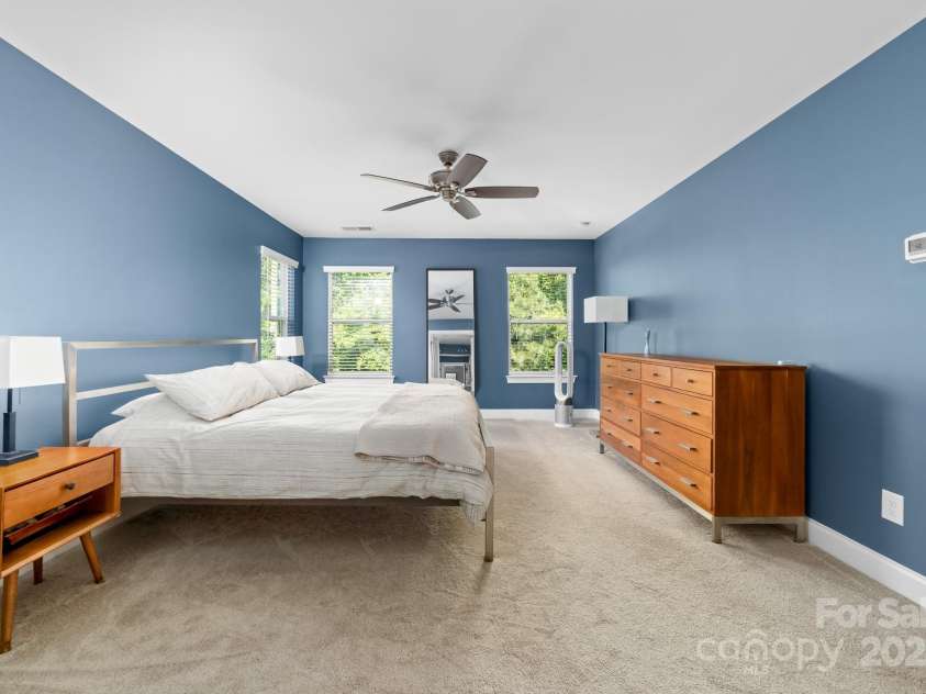 3615 Alamito Lane, Charlotte, NC 28214.  MLS# CAR4255888, YatesRealty ID 27559. 