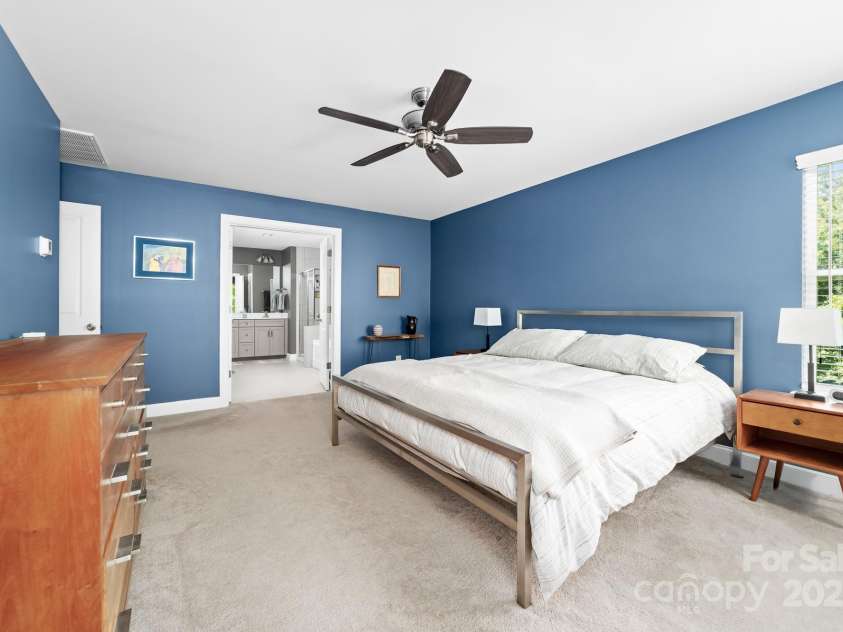 3615 Alamito Lane, Charlotte, NC 28214.  MLS# CAR4255888, YatesRealty ID 27559. 