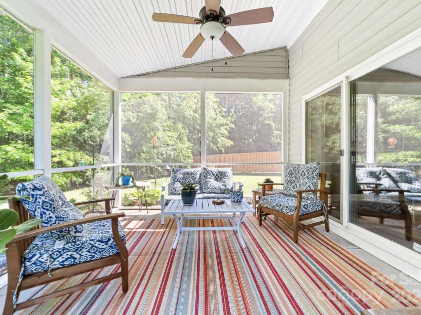 3615 Alamito Lane, Charlotte, NC 28214.  MLS# CAR4255888, YatesRealty ID 27559. 