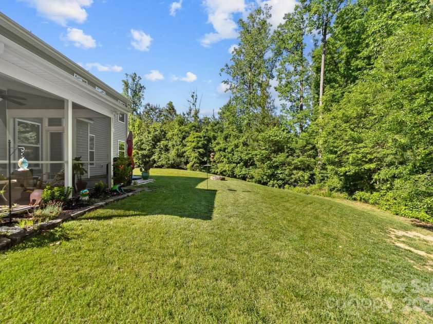 3615 Alamito Lane, Charlotte, NC 28214.  MLS# CAR4255888, YatesRealty ID 27559. 