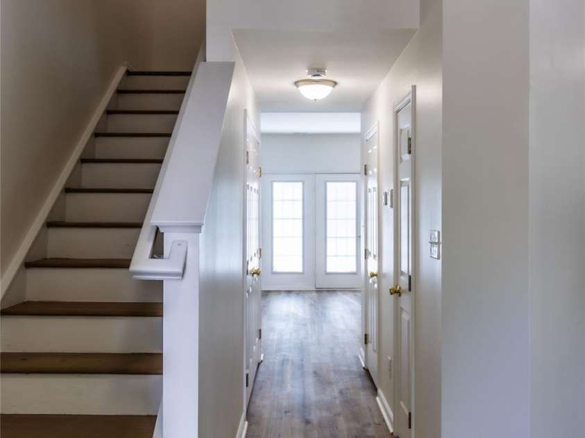 8224 Shinkansen Drive, Charlotte, NC 28213.  MLS# CAR4369942, YatesRealty ID 27560. 