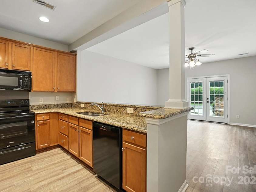 11331 Dundarrach Lane, Charlotte, NC 28277.  MLS# CAR4281391, YatesRealty ID 27561. 