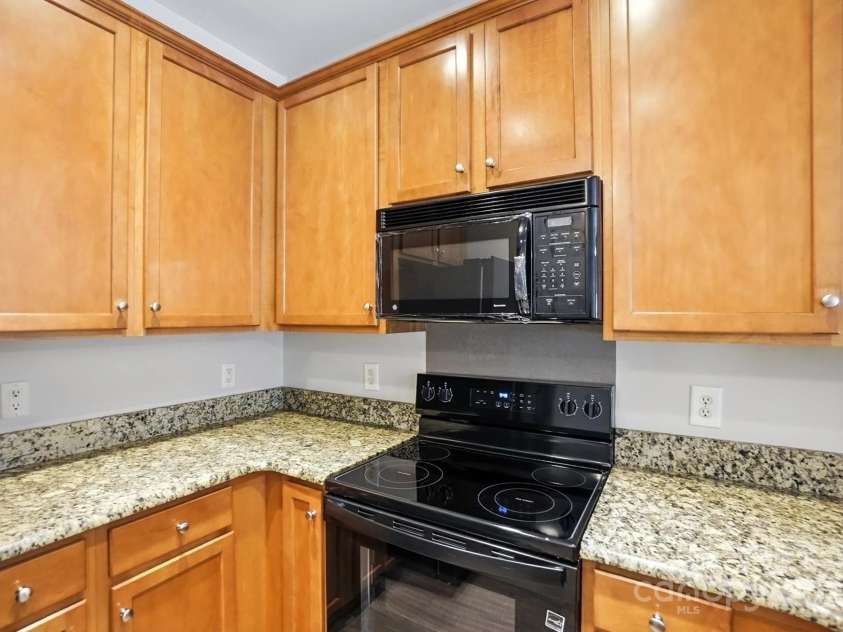 11331 Dundarrach Lane, Charlotte, NC 28277.  MLS# CAR4281391, YatesRealty ID 27561. 