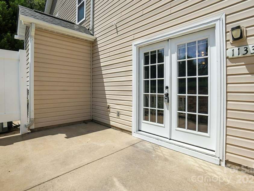 11331 Dundarrach Lane, Charlotte, NC 28277.  MLS# CAR4281391, YatesRealty ID 27561. 